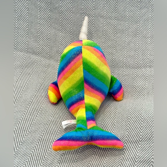 Ty Nori 2018 Narwhal Unicorn Whale Rainbow Plush Stuffed Animal 13" Narwhal Book - Picture 4 of 10